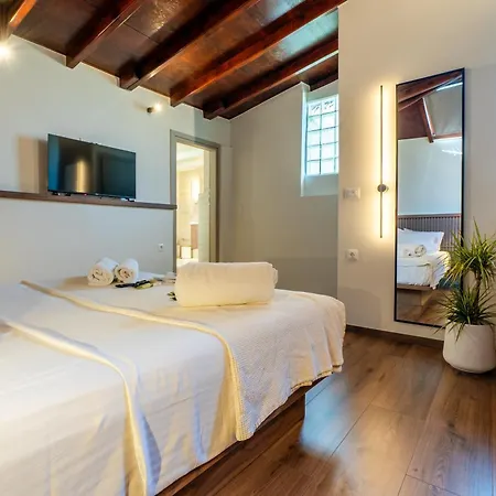 Pallazzo Dei Miracoli - Luxe 3br Sea & Old Port Terrace View Apartmán