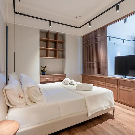 Pallazzo Dei Miracoli - Luxe 3br Sea & Old Port Terrace View Apartment