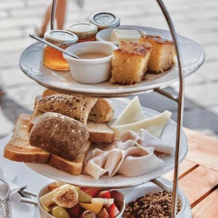 Pallazzo Dei Miracoli - Luxe 3br Sea & Old Port Terrace View Apartment *