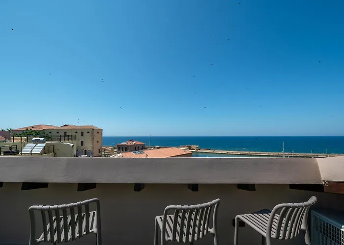 Pallazzo Dei Miracoli - Luxe 3br Sea & Old Port Terrace View Apartment *