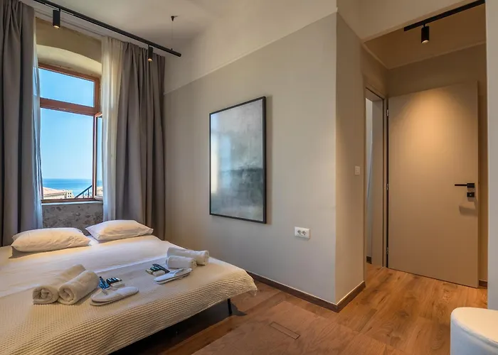 Pallazzo Dei Miracoli - Luxe 3br Sea & Old Port Terrace View Chania (Crete)