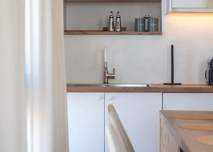 Pallazzo Dei Miracoli - Luxe 3br Sea & Old Port Terrace View Apartment Chania (Crete)