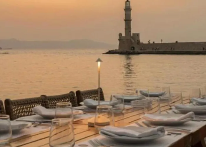 Pallazzo Dei Miracoli - Luxe 3br Sea & Old Port Terrace View Apartment Chania (Crete)