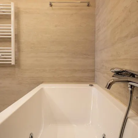 Pallazzo Dei Miracoli - Luxe 3br Sea & Old Port Terrace View * Hriszí Aktí Haniá