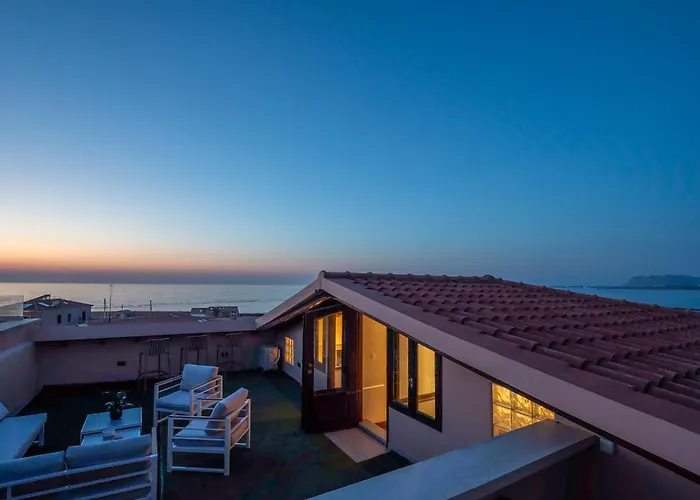 Pallazzo Dei Miracoli - Luxe 3br Sea & Old Port Terrace View *