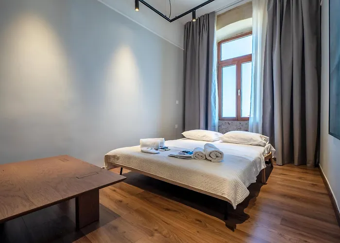 Pallazzo Dei Miracoli - Luxe 3br Sea & Old Port Terrace View Lägenhet *